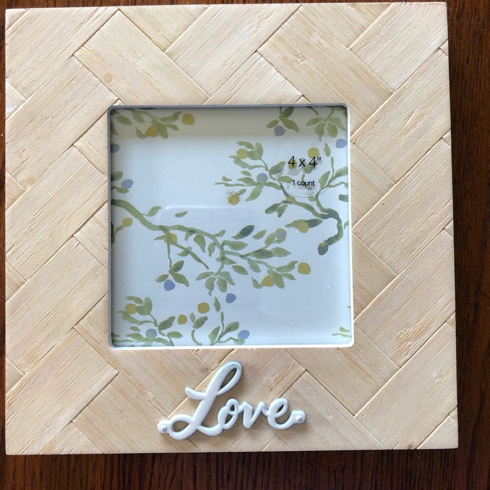 4x4 Threshold Sentiment LOVE picture frame